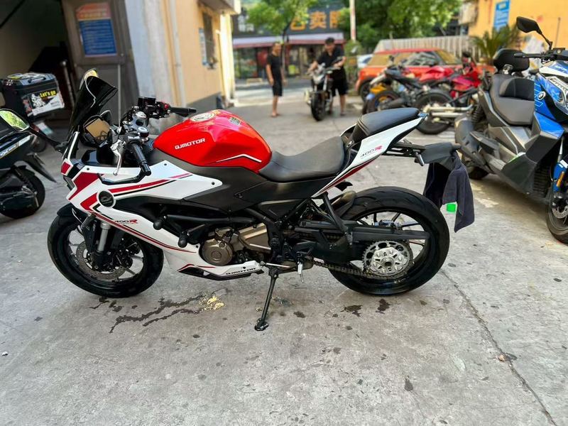 二手QJMOTOR赛400