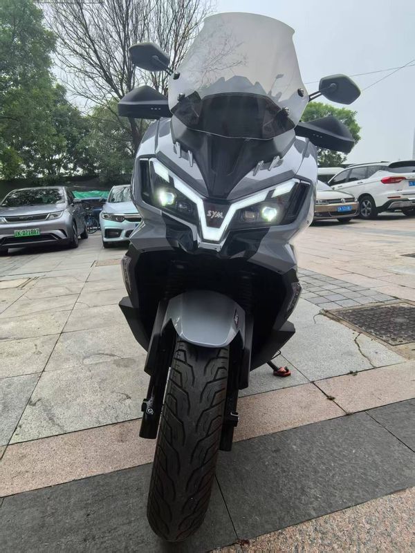 二手三阳哈士奇 Husky ADV300