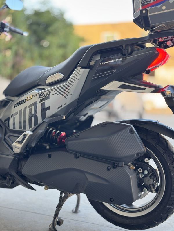 二手三阳哈士奇 Husky ADV150