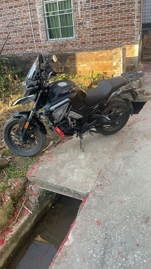 二手五羊本田猛鸷 CB190X