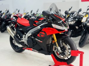 二手阿普利亚RSV4