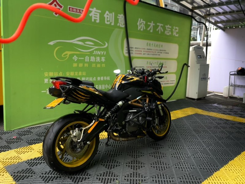 二手贝纳利TNT600i