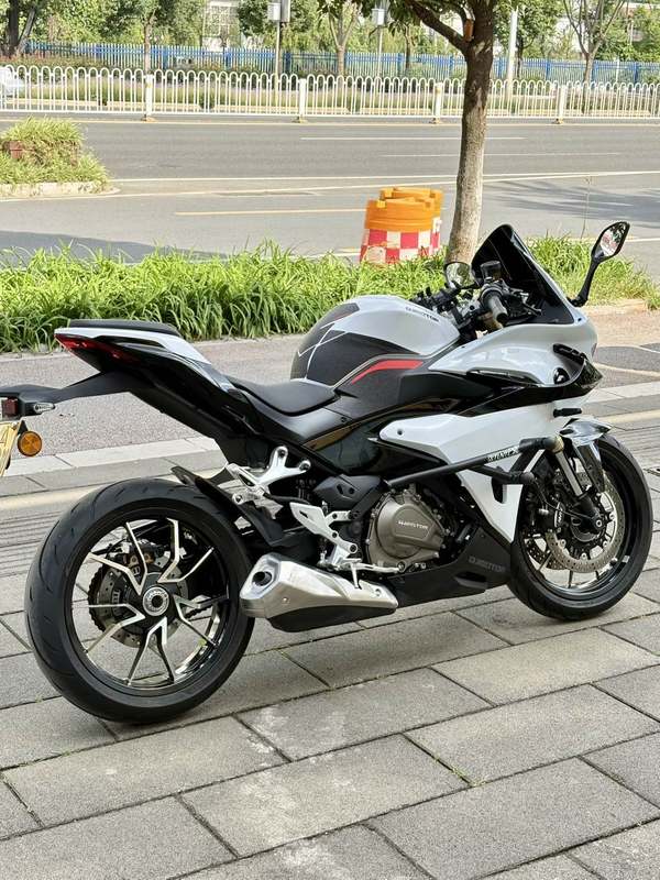 二手QJMOTOR赛450