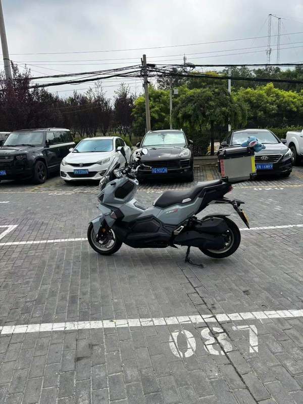二手三阳哈士奇 Husky ADV150