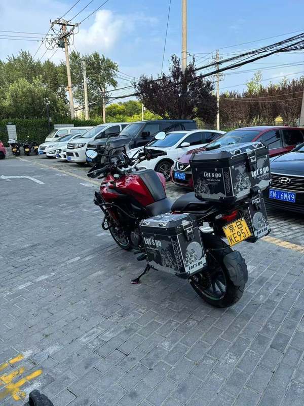 二手贝纳利金鹏 TRK502