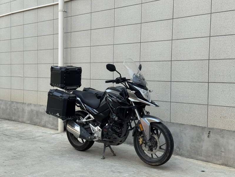 二手五羊本田猛鸷 CB190X