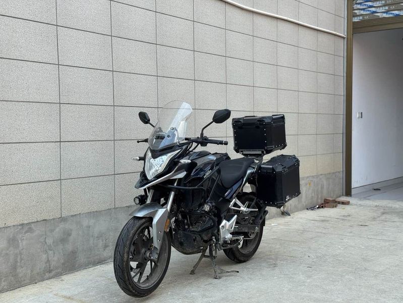 二手五羊本田猛鸷 CB190X