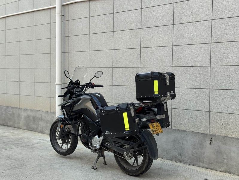 二手五羊本田猛鸷 CB190X