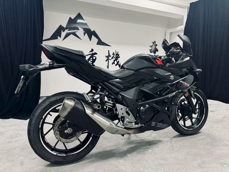 二手豪爵铃木GSX250R