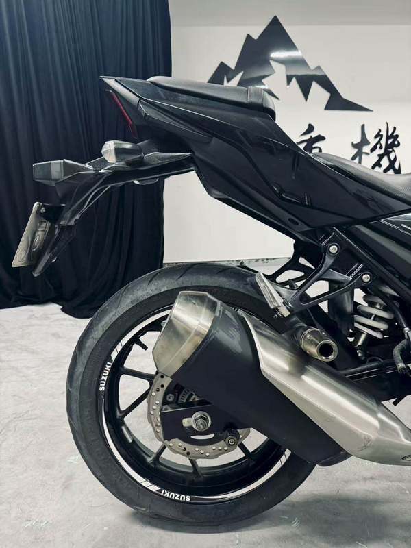 二手豪爵铃木GSX250R