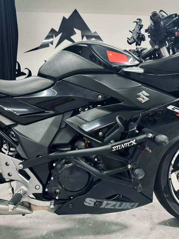 二手豪爵铃木GSX250R