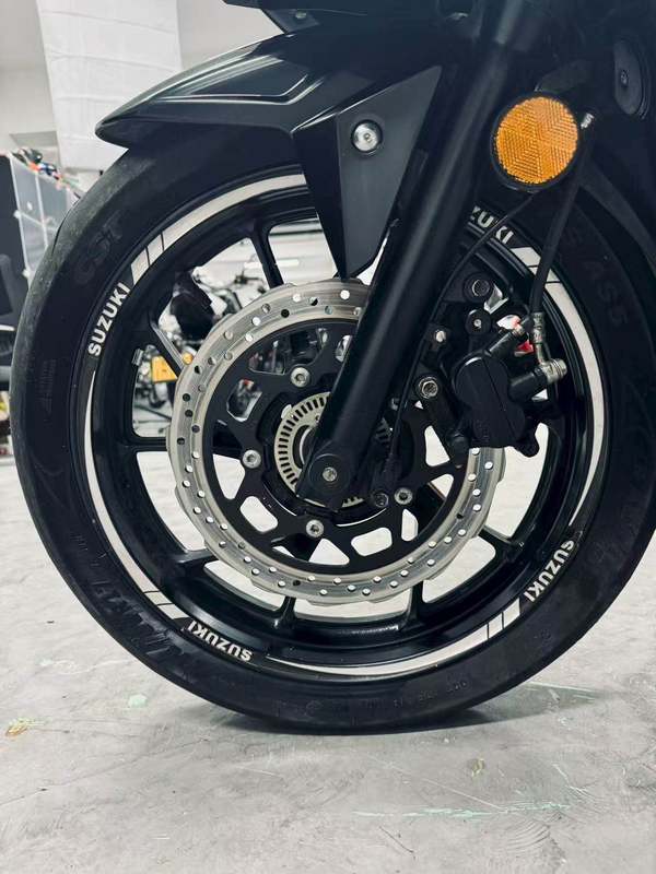 二手豪爵铃木GSX250R