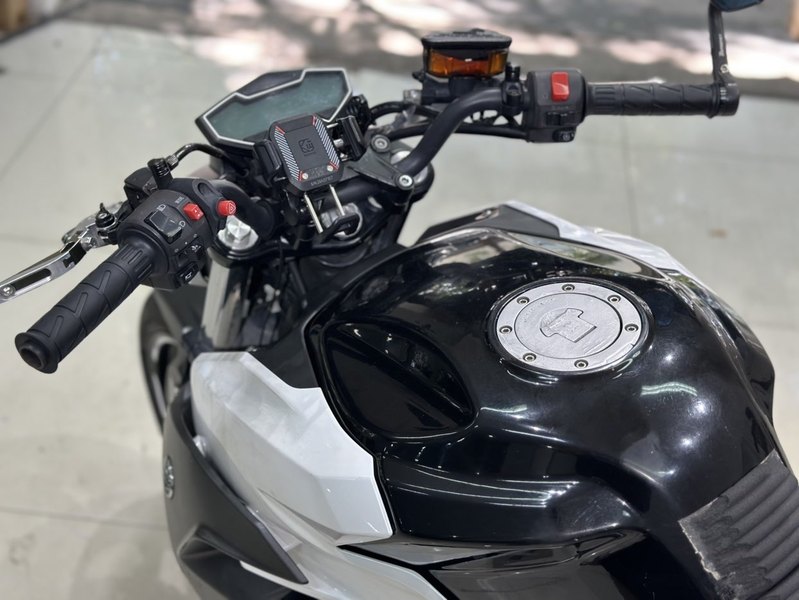 二手春风400NK