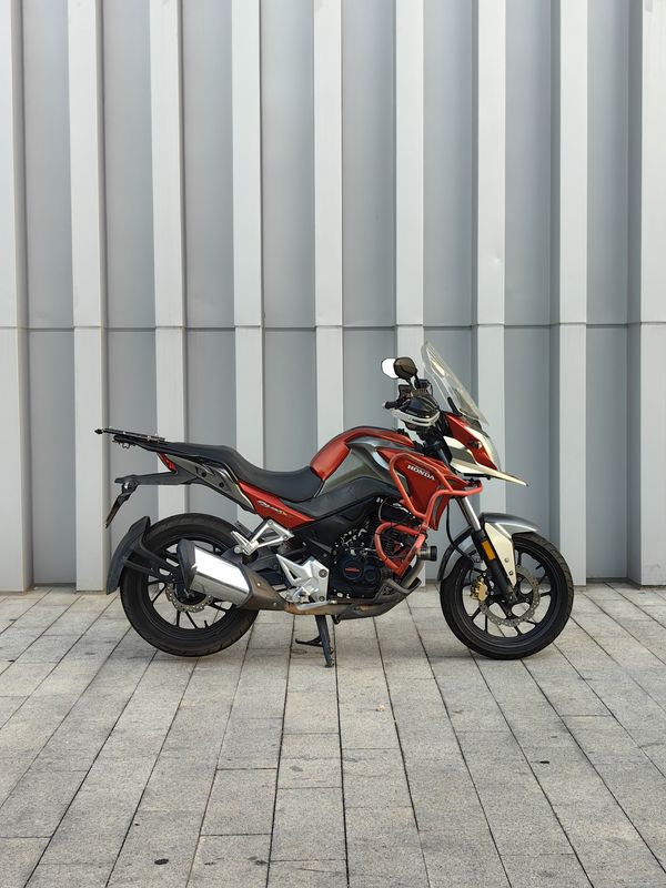 二手五羊本田猛鸷 CB190X
