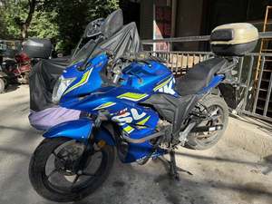 二手济南铃木极客飒 Gixxer 155