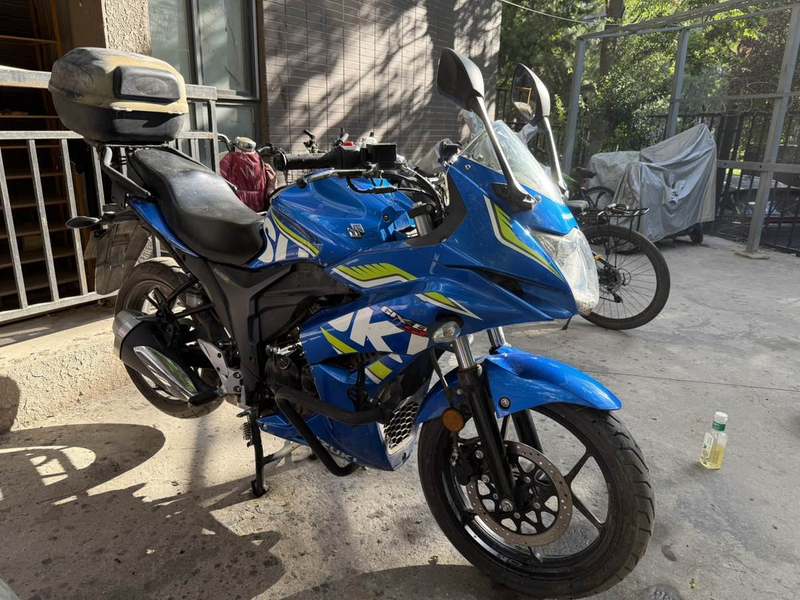二手济南铃木极客飒 Gixxer 155