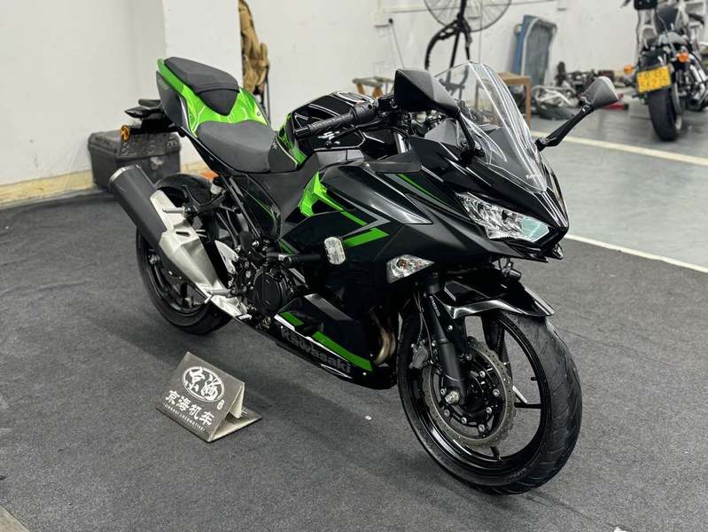 二手川崎Ninja 400