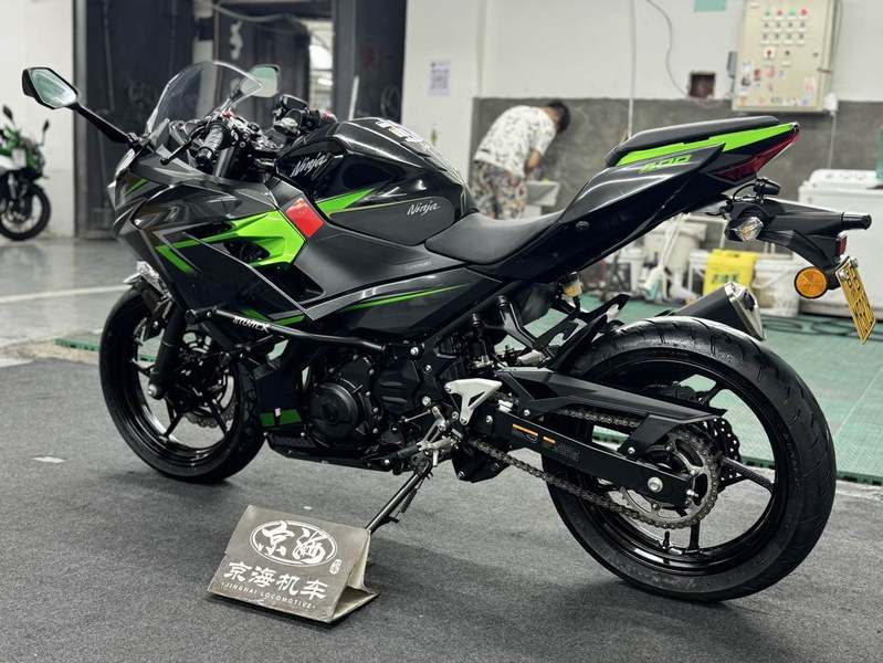 二手川崎Ninja 400