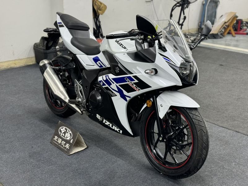 二手豪爵铃木GSX250R