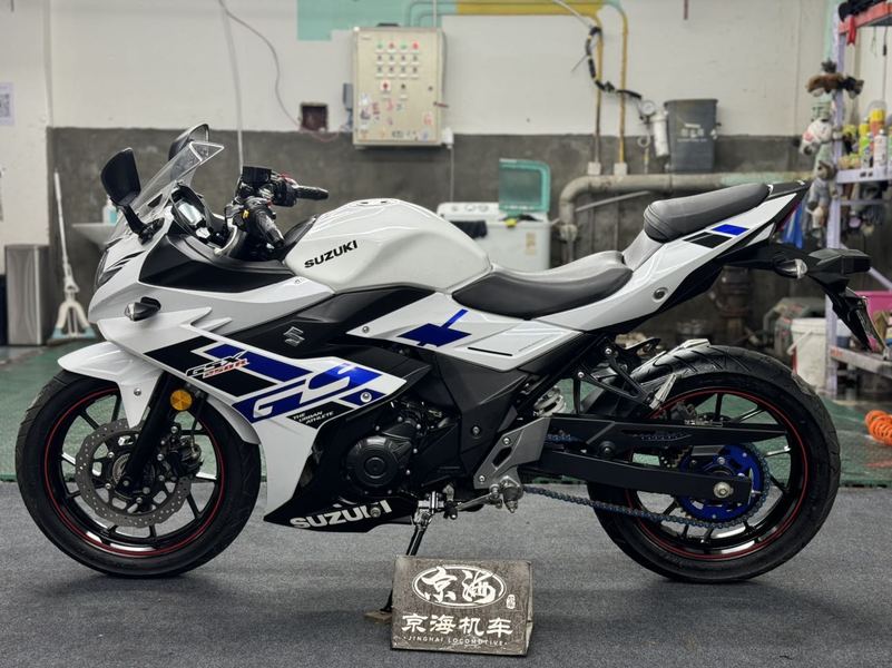 二手豪爵铃木GSX250R