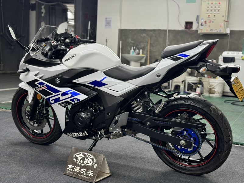 二手豪爵铃木GSX250R
