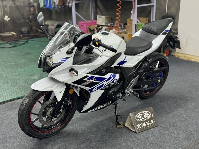 二手豪爵铃木GSX250R