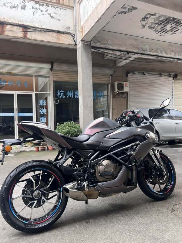 二手QJMOTOR赛400
