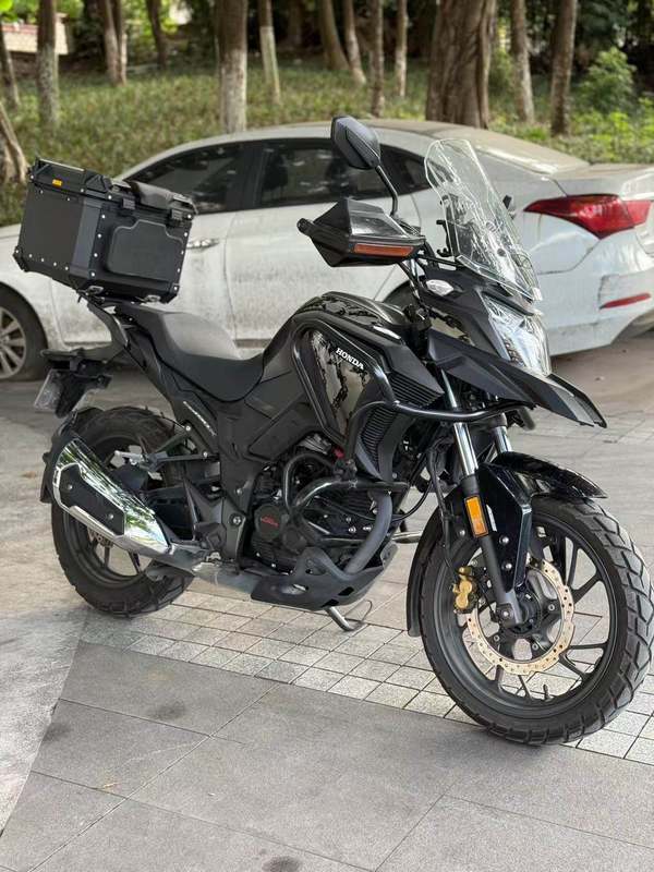 二手五羊本田猛鸷 CB190X
