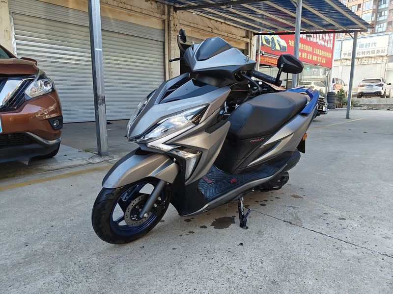 二手新大洲本田裂行 RX125Fi