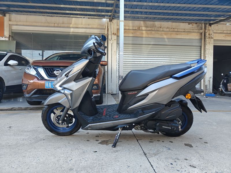 二手新大洲本田裂行 RX125Fi