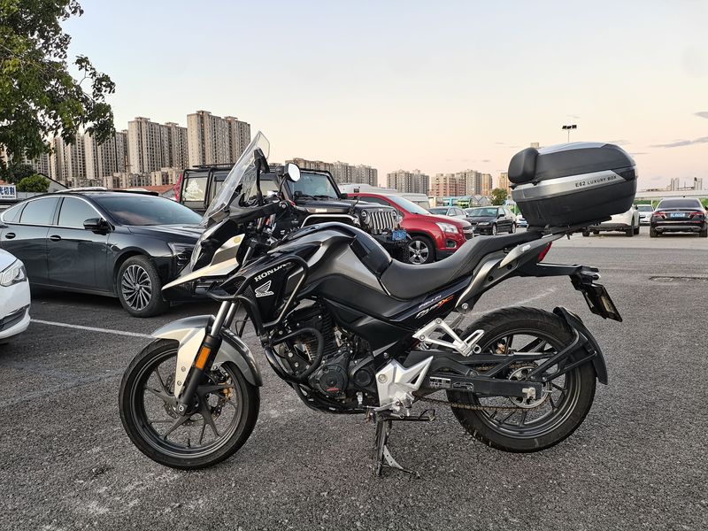 二手五羊本田猛鸷 CB190X