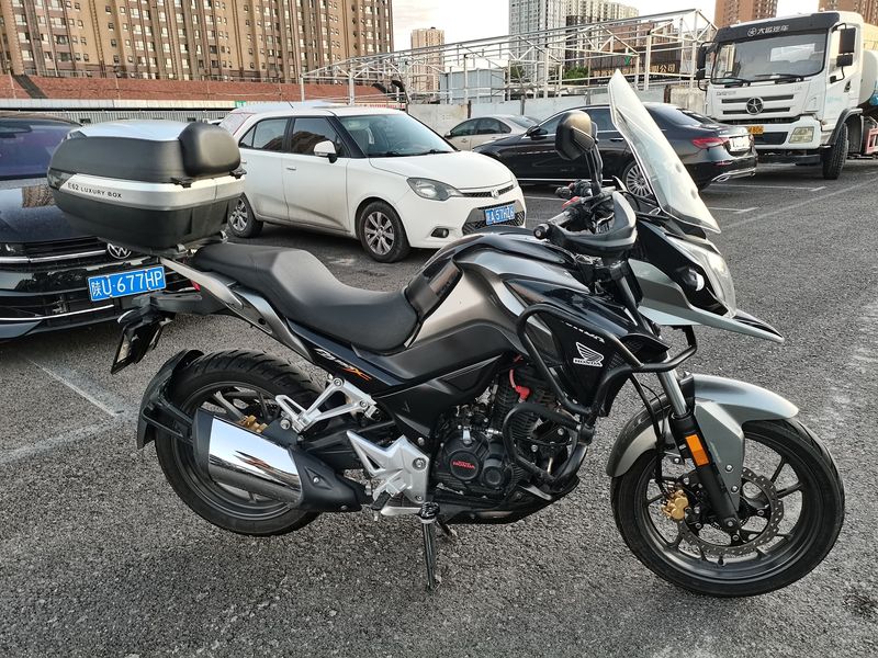 二手五羊本田猛鸷 CB190X