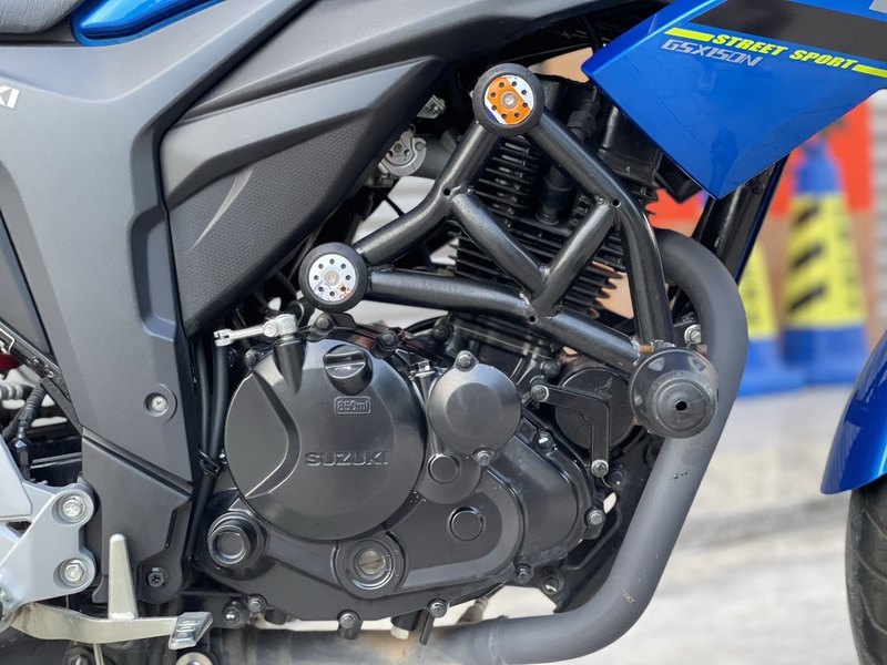 二手济南铃木极客飒 Gixxer 155 NK