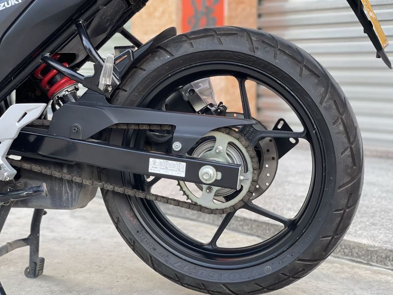 二手济南铃木极客飒 Gixxer 155 NK