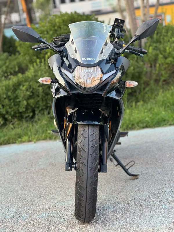 二手豪爵铃木GSX250R