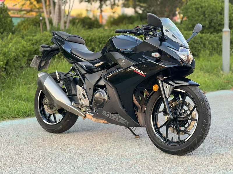 二手豪爵铃木GSX250R
