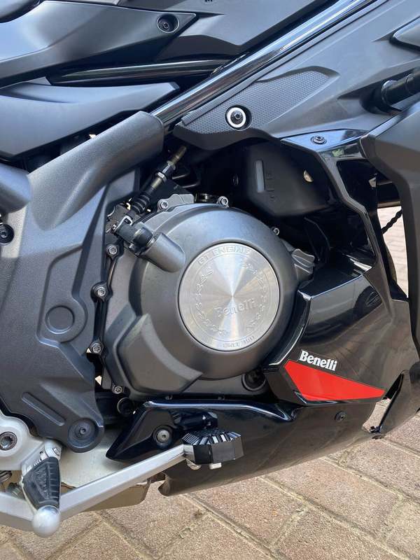 二手贝纳利龙卷风 Tornado 302R