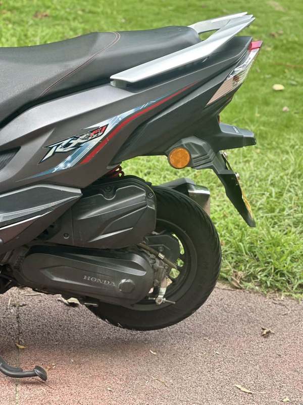 二手新大洲本田裂行 RX125Fi
