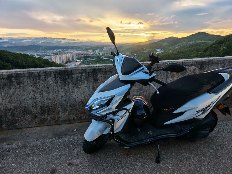 二手新大洲本田裂行 RX125Fi