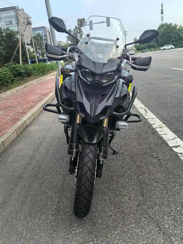 二手贝纳利TRK552