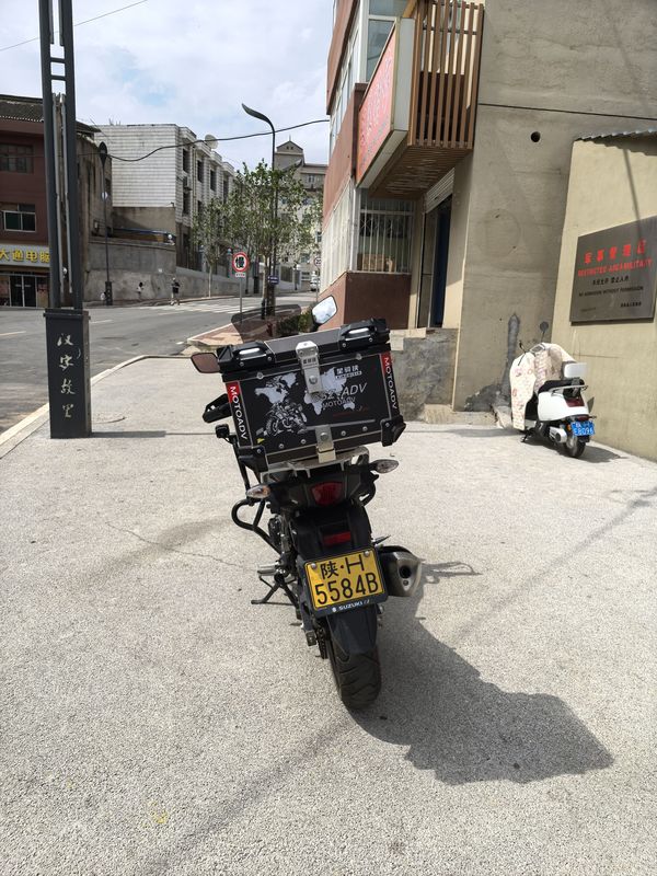 二手豪爵铃木DL250