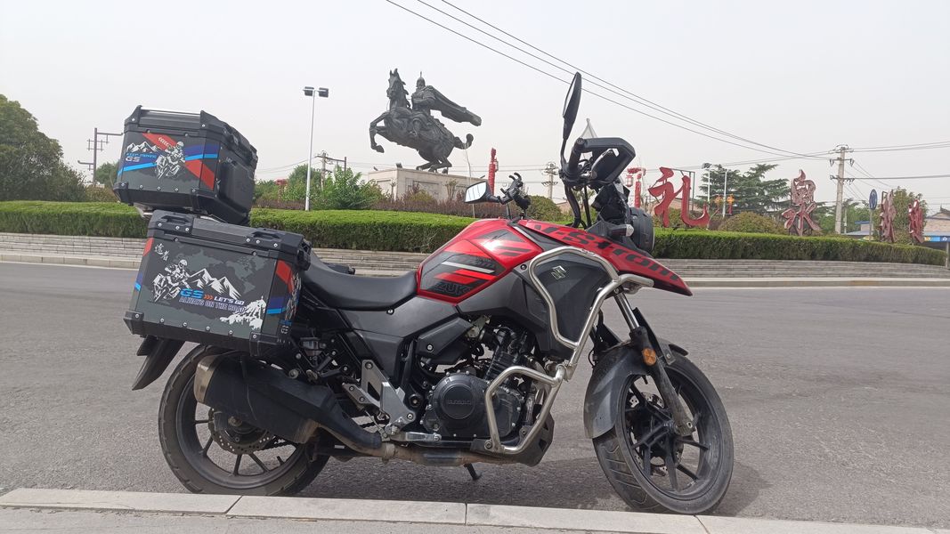 二手豪爵铃木DL250
