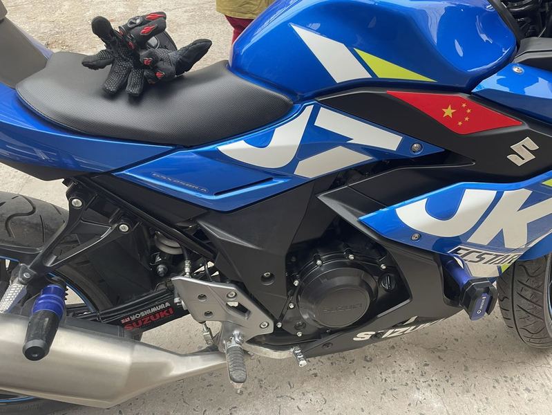 二手豪爵铃木GSX250R