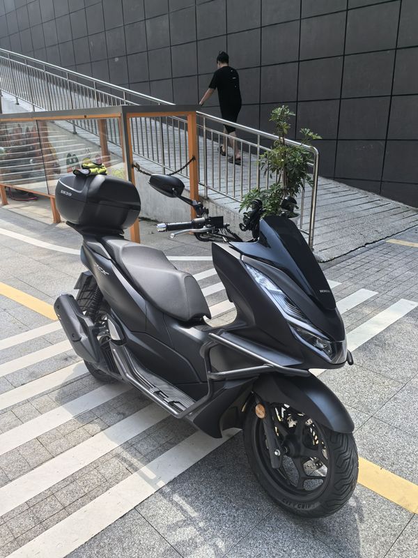 二手五羊本田PCX