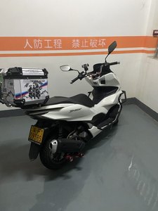 二手五羊本田PCX