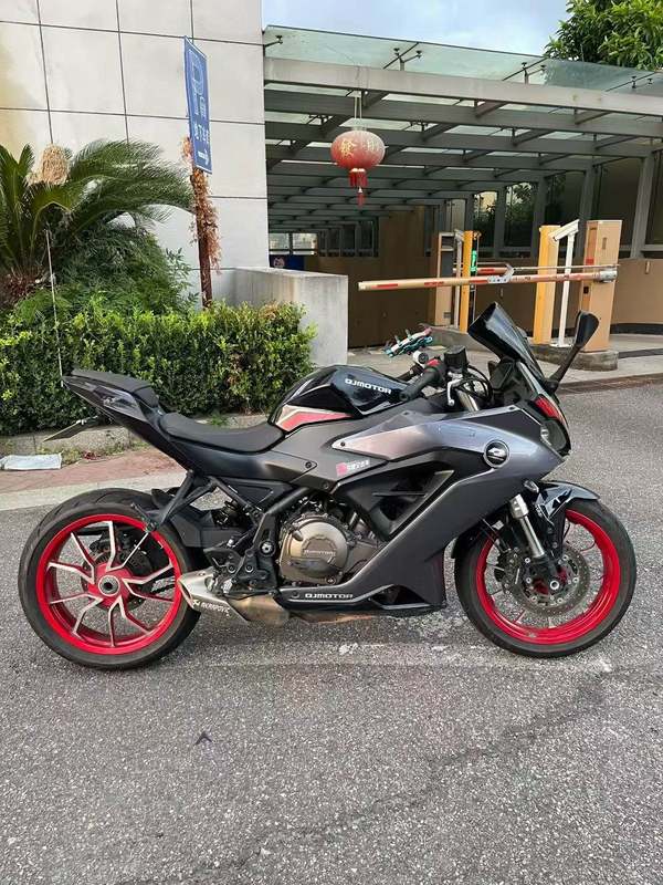 二手QJMOTOR赛400