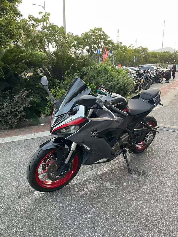 二手QJMOTOR赛400