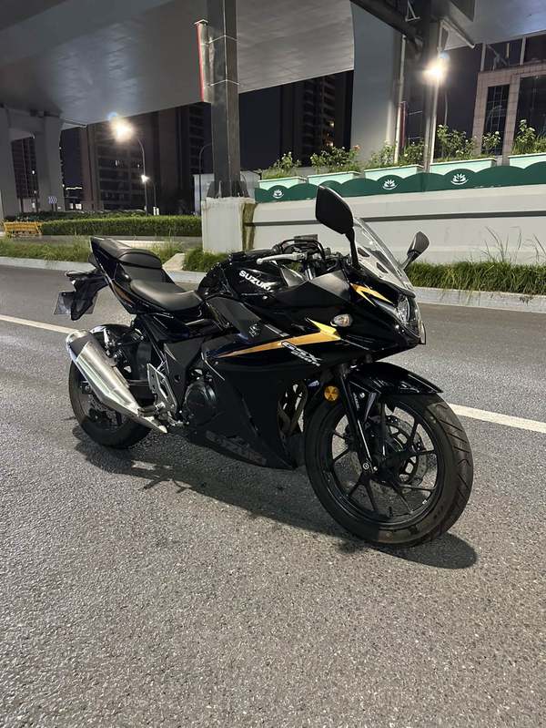 二手豪爵铃木GSX250R