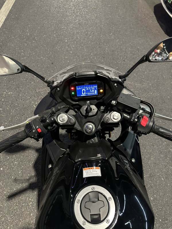 二手豪爵铃木GSX250R