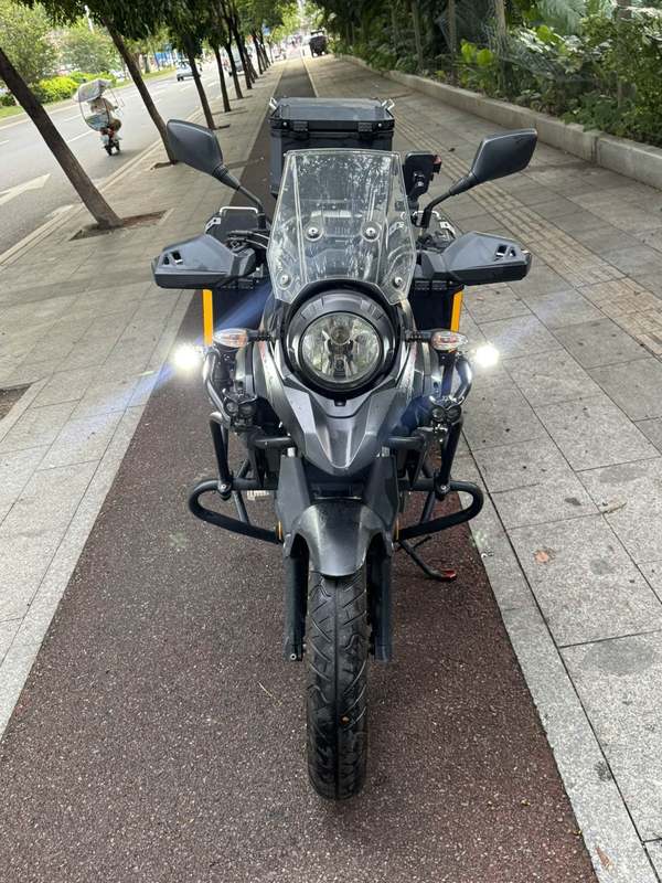 二手豪爵铃木DL250